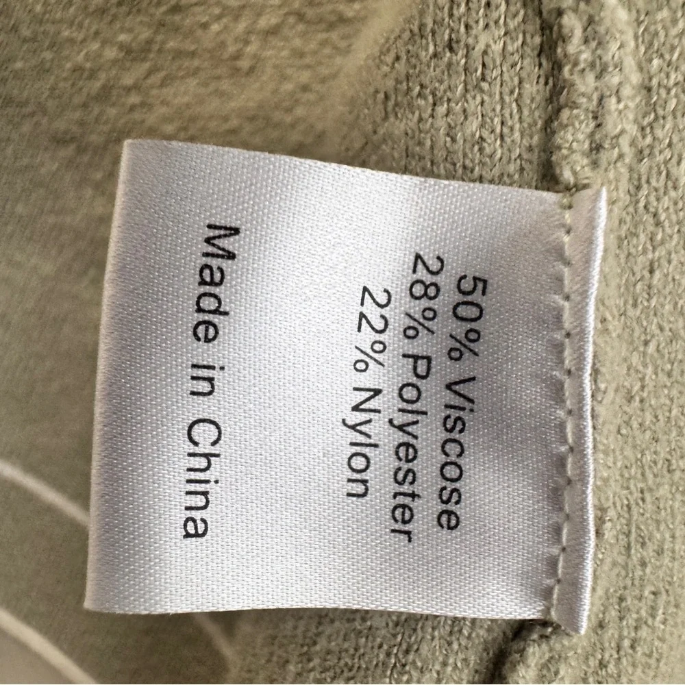 Emerson Lang Young Contemporary Knit Button Front Vest – Size L - Picture 6 of 11